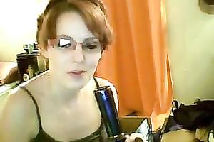 Nerdy redhead livecam hottie flashes her love muffins and pussy for specie