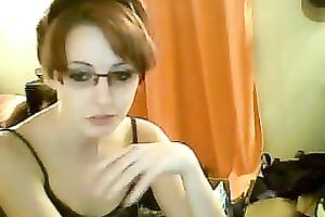 Nerdy redhead livecam hottie flashes her love muffins and pussy for specie