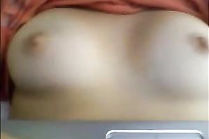 Some dude's slutty housewife plays with her marangos on cam for me