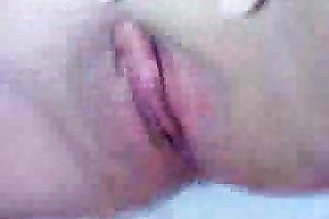 My Irish girlfriend plays with fancy sex toy and makes her cookie soak