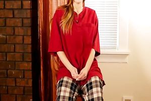 Blond haired breathtaking web cam horny white wife was playing with her saggy large knockers