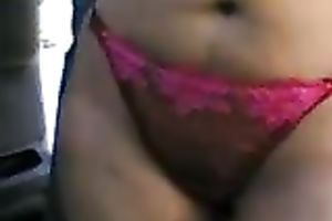 Seductive playgirl with super sexy body strips for me in the car