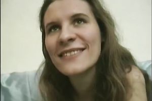 She is not going to let a 10-Pounder in but this babe can masturbate on livecam