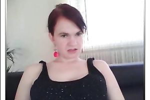 Mature amateur woman shows me her pointer sisters on webcam