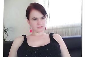 Mature amateur woman shows me her pointer sisters on webcam