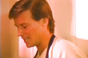 Sizzling hawt blondie gives doctor a worthwhile oral stimulation in the office