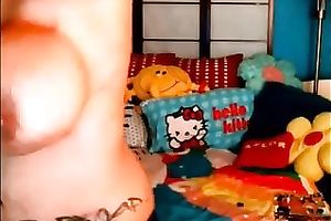 Awesome non-professional cam sexpot bragged of her jaw dropping boobies