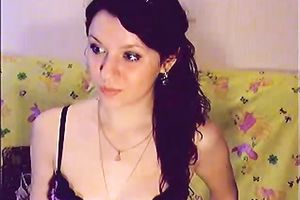 Amateur brunette hair cutie on livecam positions in charming underware