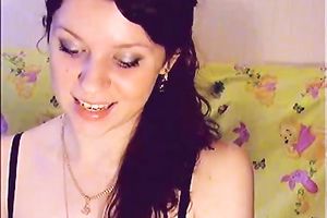 Amateur brunette hair cutie on livecam positions in charming underware