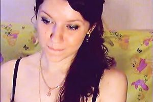 Amateur brunette hair cutie on livecam positions in charming underware