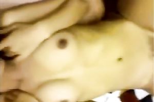 Thai nympho acquires her fucking skills tested right on the table