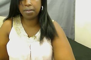 Lazy cam obese dark doxy showed off her large boobies and that was it