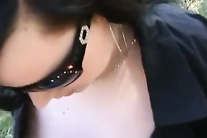 Thirsty for weenie hottie sucked my knob deepthroat outdoor