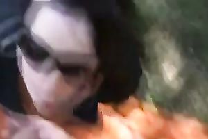 Thirsty for weenie hottie sucked my knob deepthroat outdoor