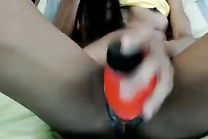 Leggy black skinned brunette hair GF of mine can't live without going solo on livecam