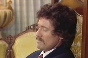 Cum-addicted nymphos with tasty love muffins take part in a trio