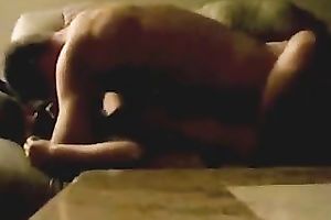 Hot and hawt Asian hotwife would love to be nailed missionary style