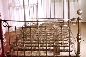 Busty whorish blondie acquires wonderful muff diving provided by her lengthy haired perverted BF