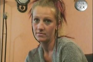 Worn blond slim bitch shows her flat raunchy body