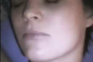 Submissive brunette hair cutie gives me a head until I spunk fountain on her face