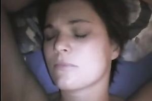 Submissive brunette hair cutie gives me a head until I spunk fountain on her face