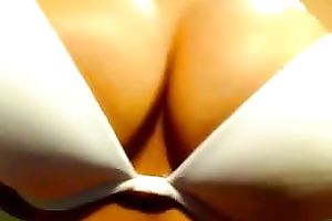 Eye catching auburn livecam model brags of her breathtaking pointer sisters