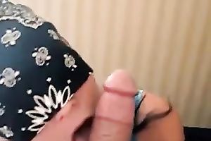 Blindfolded horn-mad hotwife of my buddy gives him a great oral job