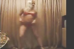 Sporty and hawt blond Russian skank stripteases on web camera