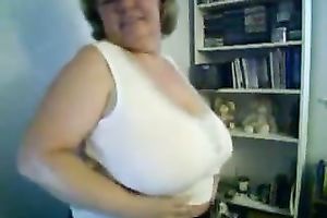Mature short haired whorable white wife was exposing my buddy her bra buddies