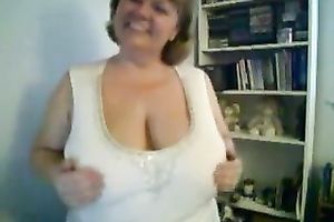 Mature short haired whorable white wife was exposing my buddy her bra buddies