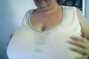 Mature short haired whorable white wife was exposing my buddy her bra buddies