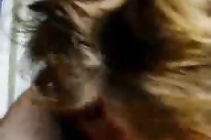 A worthy miniature present in the morning previous to Christmas