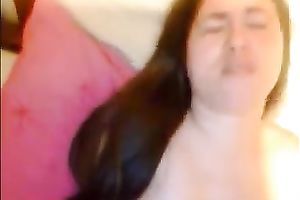 Spreading legs wide sufficiently hot brunette hair web camera white women fingers her twat