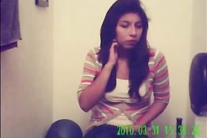 Amateur lengthy haired webcam chick went to the WC to pee on web camera
