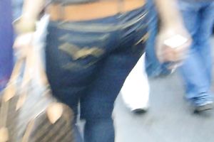 Following this bootyfull playgirl in a single minded persuit