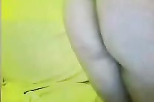 Chunky livecam skank licks and sucks her own teats