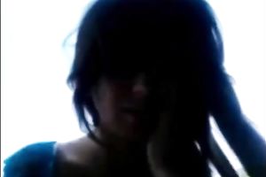 Natural black haired nympho in blue blouse rides pecker outdoors