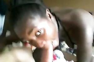 Awesome dark natural nympho provided my buddy with a great oral-service