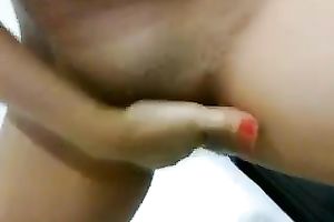 Penetrating myself with my fingers in cum drum on webcam