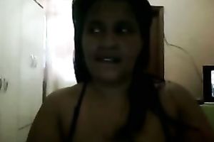 Frightening non-professional cam nympho want to show off her large rack