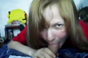 My enjoyable girlfriend knows how to give a precious head