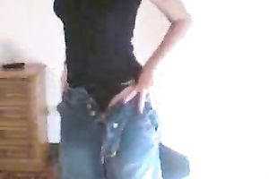 Perfectly shaped brunette hair livecam hottie teases me with her great forms