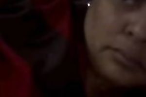 Mature dilettante bulky lady on cam flashing her privates