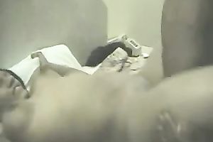 All natural cum starving Indian nympho gives a valuable solid oral-job