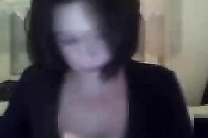 Mesmerizing dark brown cam sexpot shows me her mounds and vagina