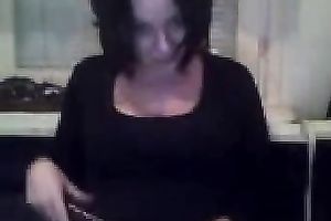 Mesmerizing dark brown cam sexpot shows me her mounds and vagina