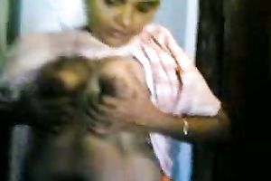 Old and slutty woman did not refuse to show me her tits