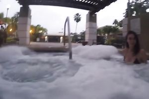 Hot tub, foam, a moist fur pie and a great BJ