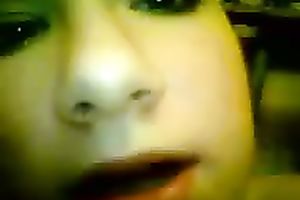 Females student masturbates in the crapper with camera on