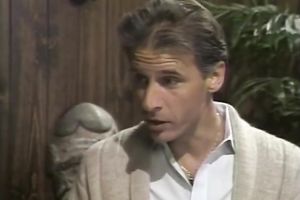 This lewd golden-haired with fine round mambos loves masturbating in sofa